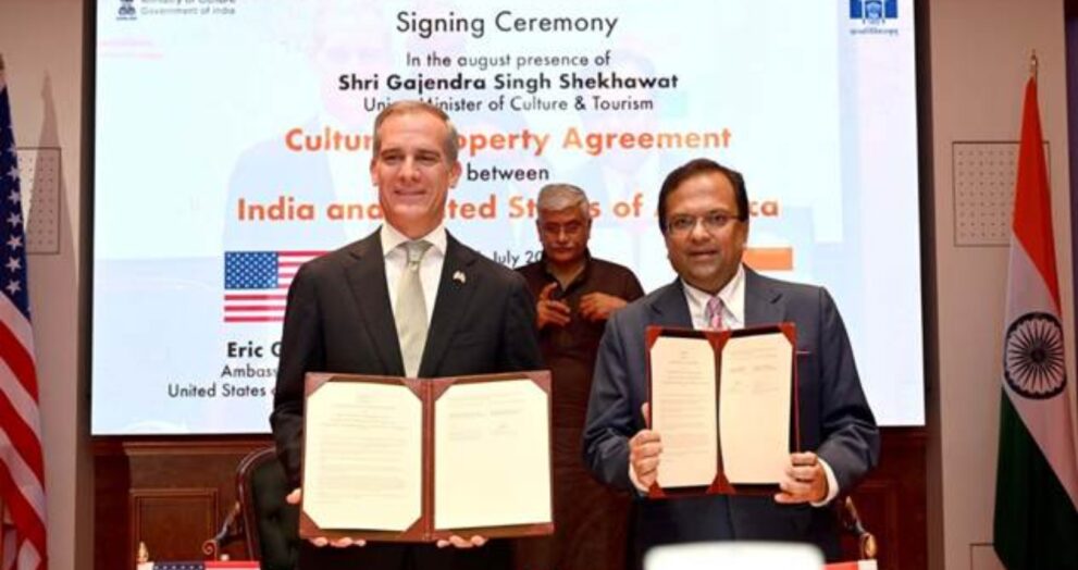 US returns 1,400+ looted artefacts to india worth Rs.80 Crores, signs a cultural property agreement