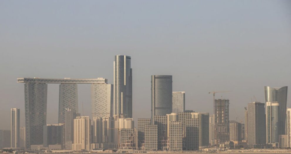 UAE’s Abu Dhabi sets out measures to help business get away from oil