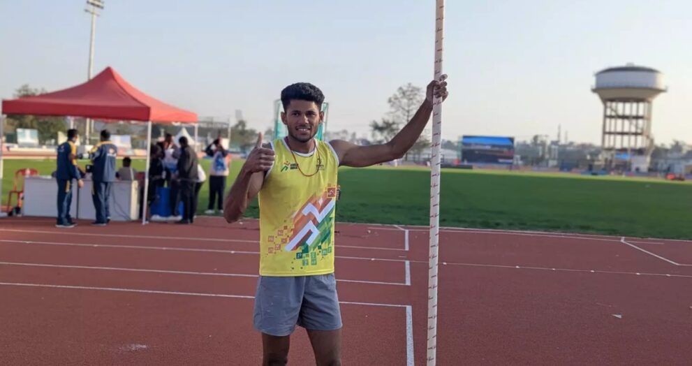 Pole vaulter Dev Meena continued his extraordinary rise by breaking the national record once more at the 28th National Federation Athletics Championships, which took place on Tuesday at the Maharaja's Stadium.