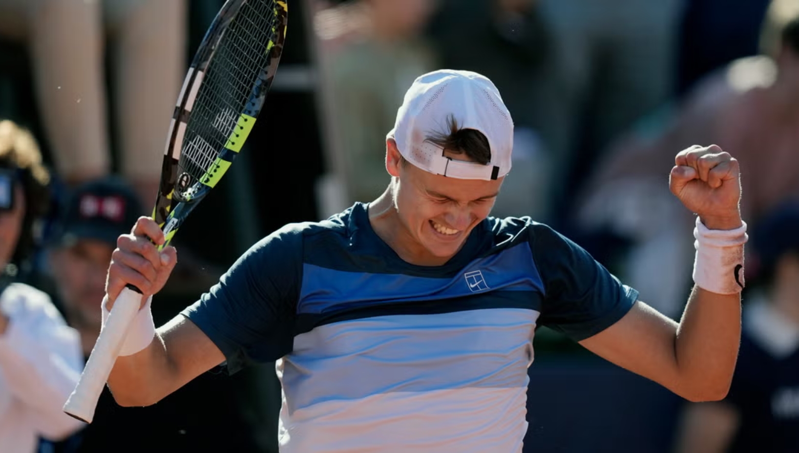 e won the 2025 Barcelona Open in straight sets, defeating world No. 2 Carlos Alcaraz 7-6(6), 6-2.