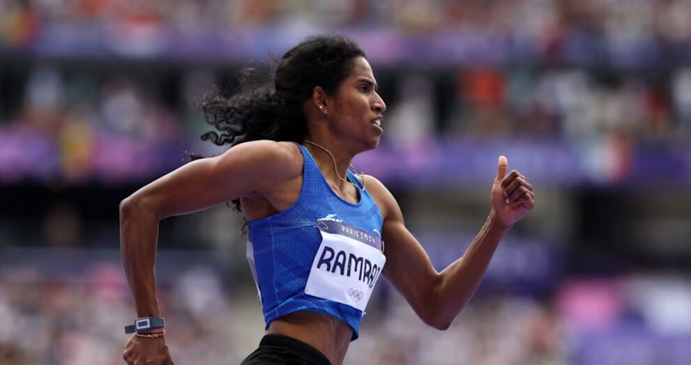 Vithya Ramraj dominated the women's 400m hurdles at the Federation Cup in Kochi on Wednesday, winning gold and breaking the meet record.