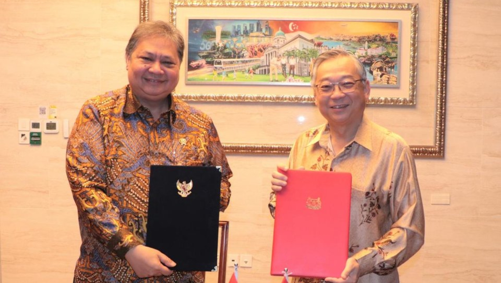 Singapore and Indonesia reaffirmed their shared commitment to strengthening economic ties at the 15th Singapore-Indonesia Six Bilateral Economic Working Groups Ministerial Meeting (6WG MM), which took place in Singapore.