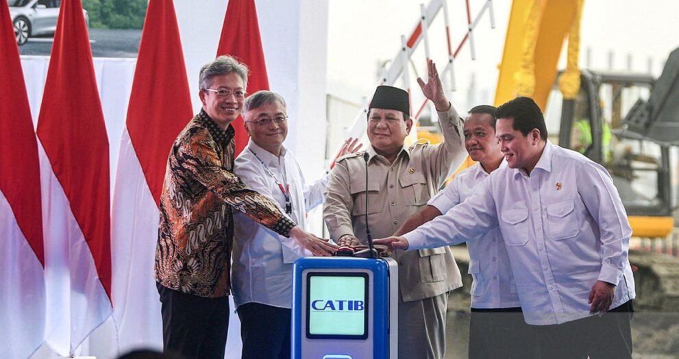 Cabinet Secretary Teddy Indra Wijaya expects Indonesia's largest integrated electric vehicle battery ecosystem in Karawang District, West Java, to create 8,000 direct jobs.