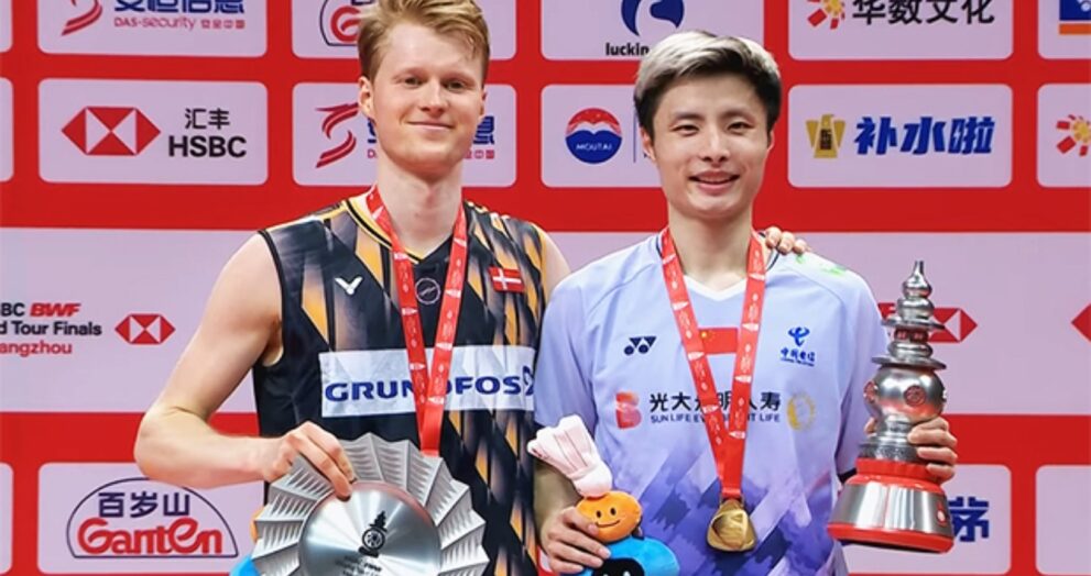Shi Yuqi of China won the Malaysia Open men's singles title, defeating Denmark's Anders Antonsen 21-8, 21-15 in Kuala Lumpur.