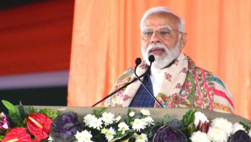 Prime Minister Narendra Modi dedicated and laid the foundation stone for more than ₹5,400 crore of development projects across Gujarat, including trains, roads, power, housing, and urban infrastructure.