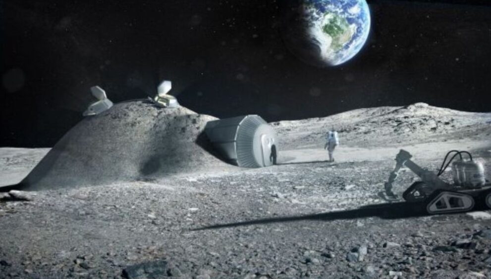 According to recent media reports in the United States, NASA is moving forward with plans to deploy a nuclear reactor on the Moon by 2030.