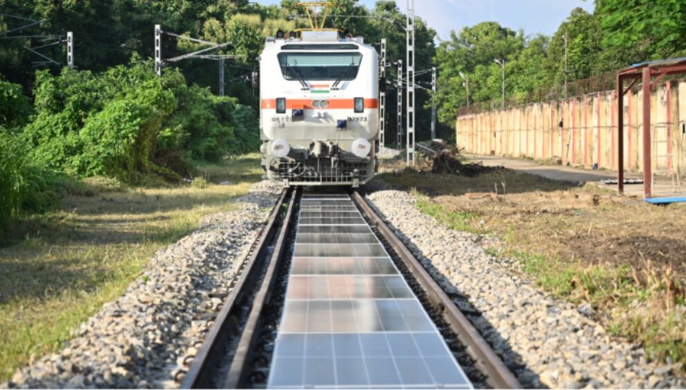 The Banaras Locomotive Works (BLW) in Varanasi has set a historic milestone by installing India's first removable solar panel system between railway tracks.