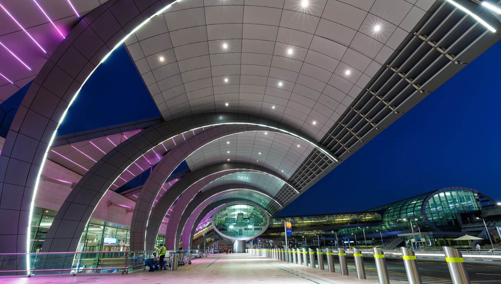 Dubai International Airport has introduced an AI-powered immigration corridor that allows passengers to clear in 14 seconds without presenting passports or IDs. This pioneering project is a key step towards the future of air travel and strengthens Dubai's position as a global aviation hub.