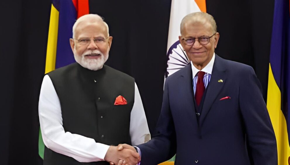 Mauritian Prime Minister Dr. Navinchandra Ramgoolam arrived in Mumbai for a State visit to deepen the India-Mauritius Enhanced Strategic Partnership.
