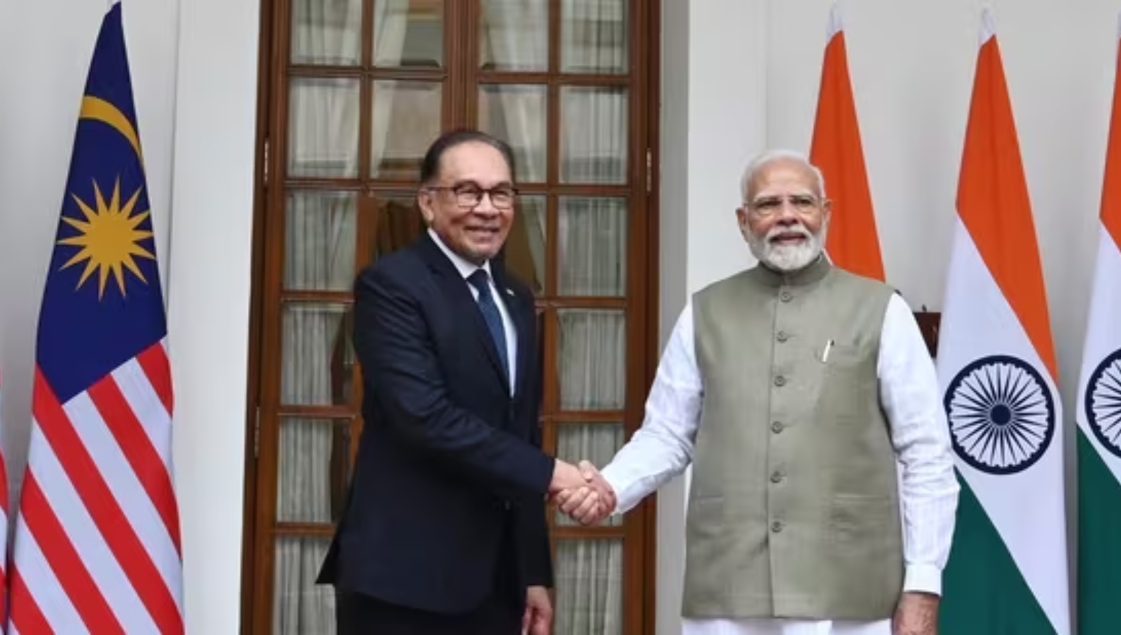 Malaysia and India are set to elevate their bilateral relations to a more strategic and comprehensive level, Malaysian Prime Minister Datuk Seri Anwar Ibrahim announced.