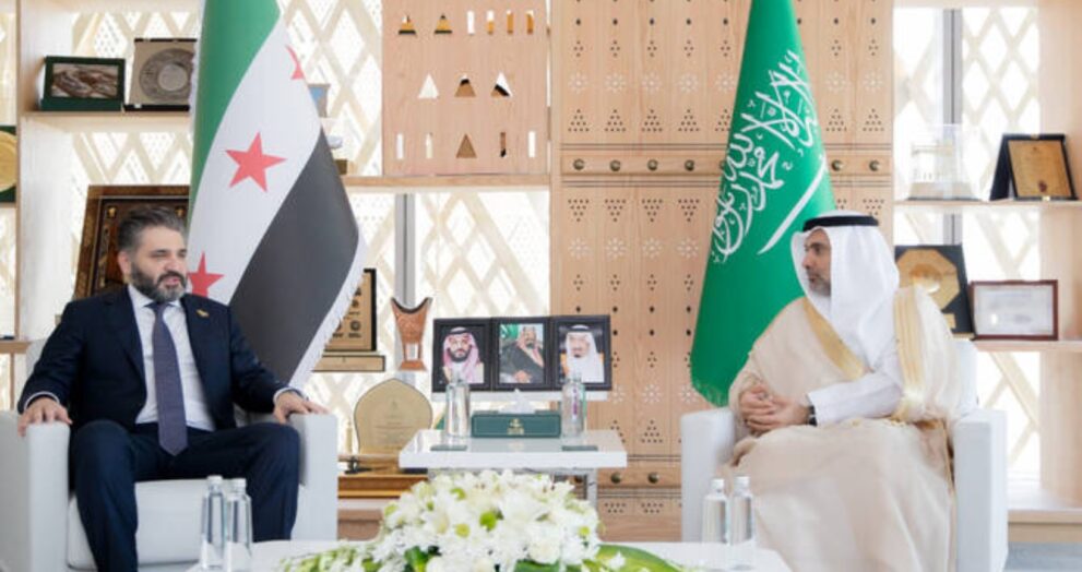 Saudi Defence Minister Prince Khalid bin Salman held a phone conversation with Qatar's Deputy Prime Minister and Defence Minister Sheikh Saoud bin Abdulrahman to discuss military cooperation.